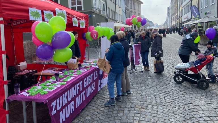 Stand am Frauenaktionstag in Landsberg am Lech 2023 - Bild vom Stand